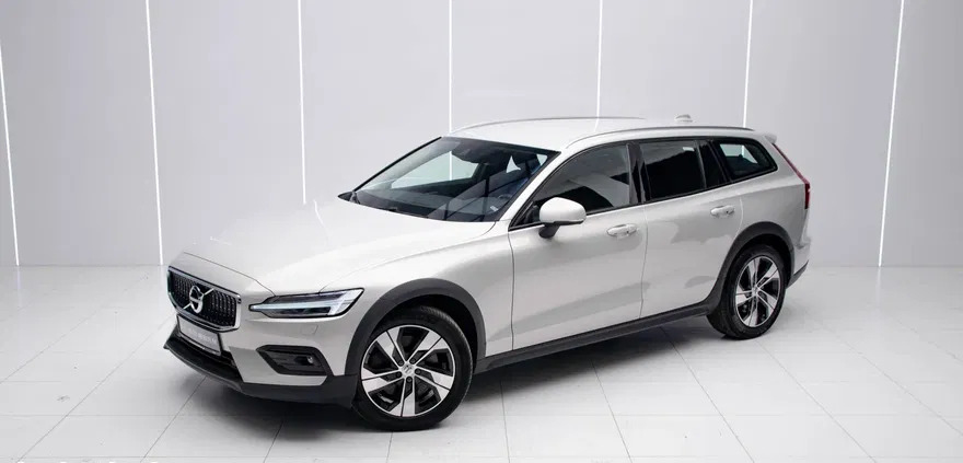 volvo v60 Volvo V60 cena 129899 przebieg: 120000, rok produkcji 2019 z Łódź